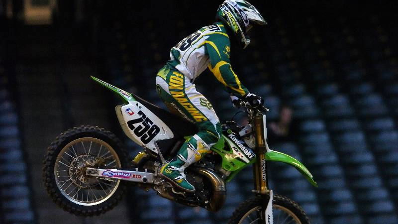 Carmichael takes Phoenix victory - Bubba injured.