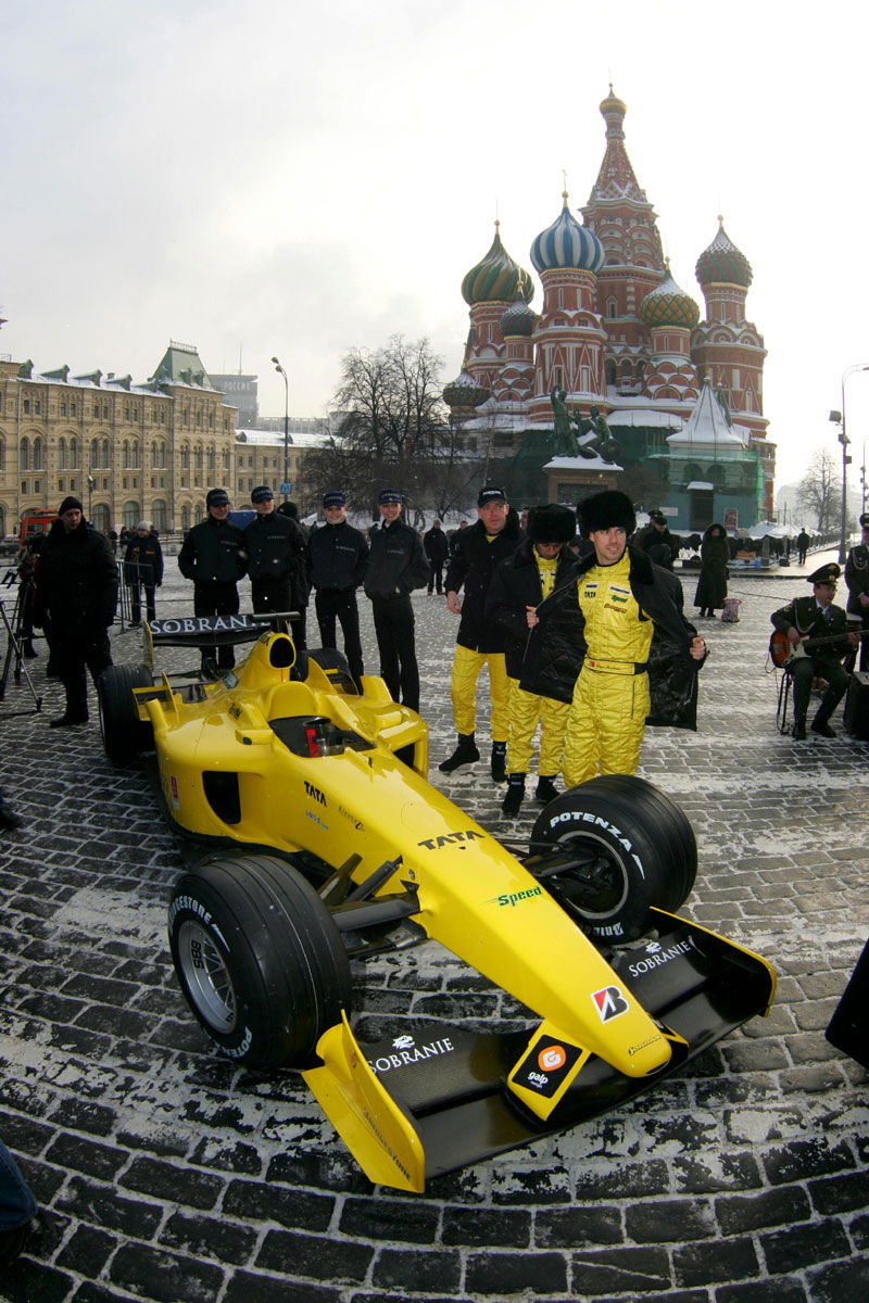 First pictures: Midland's livery for 2006.