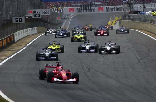de la Rosa joins McLaren as test driver.