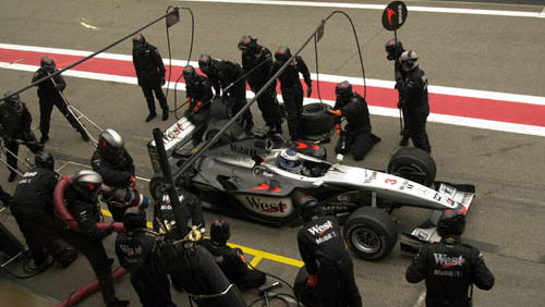 New pitstop cooling system for McLaren-Mercedes.
