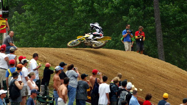 2006 AMA Motocross schedule announced.