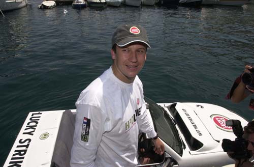 Massa gets help in HANS.
