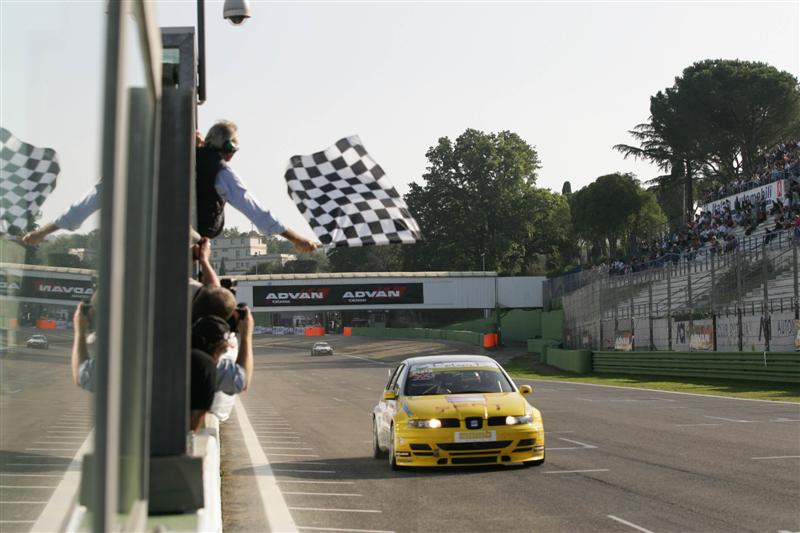 Provisional 2006 calendar announced.