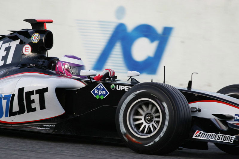 Q&A: Robert Doornbos - EXCLUSIVE.