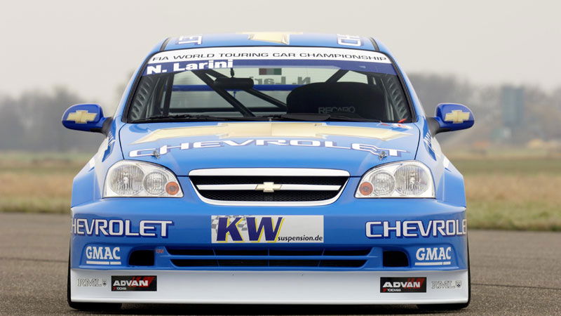Chevrolet launches new Lacetti.