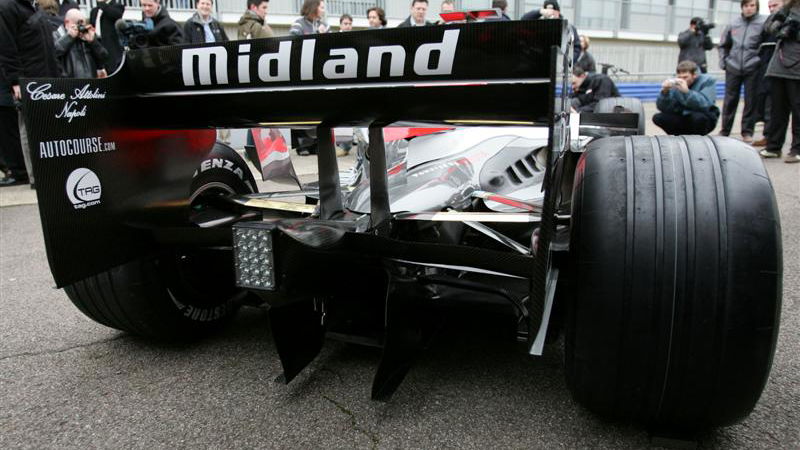 Crash joins Midland F1.