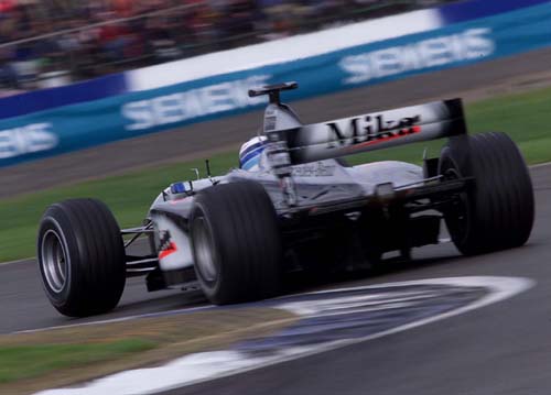 Ross Kemp - a hit in the pits!