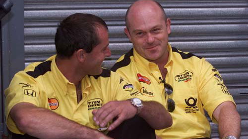 Ross Kemp - a hit in the pits!