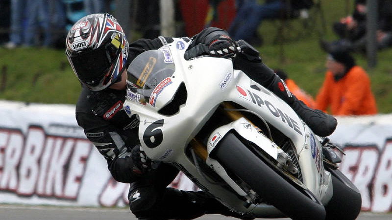 Tel-Emmett-ry: Brands Hatch Indy.