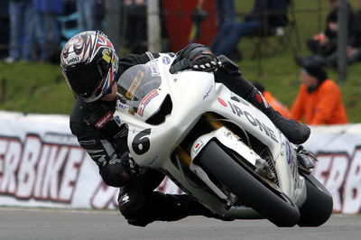 Tel-Emmett-ry: Brands Hatch Indy.
