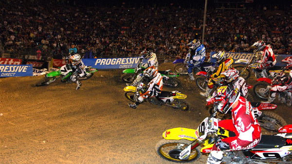 Tense Supercross title battles restart in Dallas.