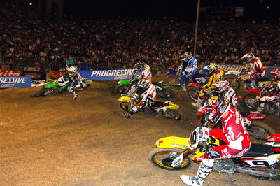 Tense Supercross title battles restart in Dallas.