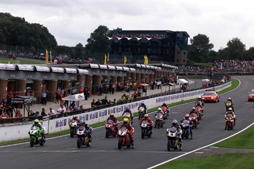 Dunlop to support British Superbikes.