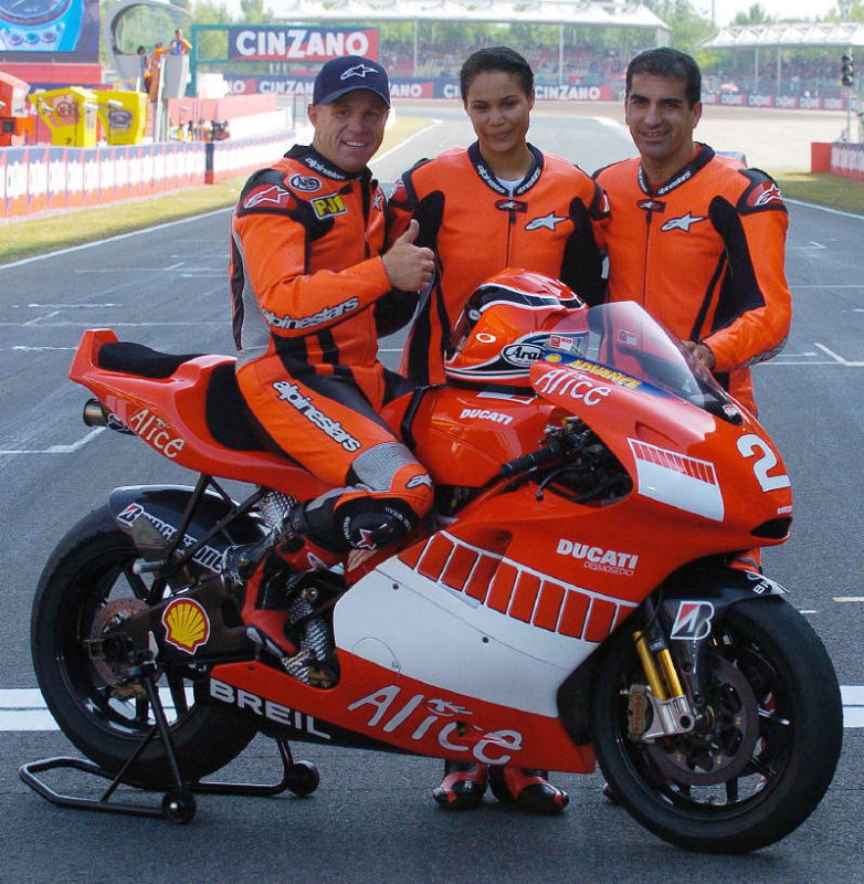 Rossi wins, Roberts podiums after Catalan chaos.