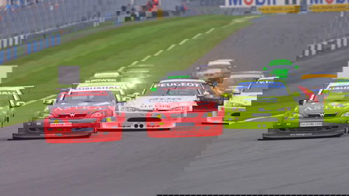 Granada Sport unveils 2002 BTCC TV line-up.