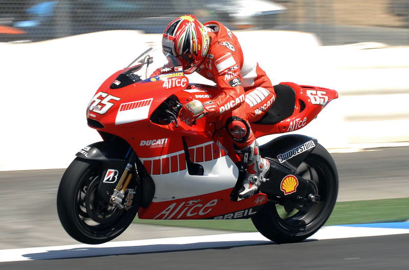 MotoGP wows Hollywood crowds.