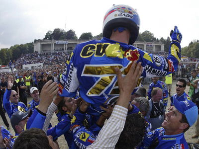 Everts completes tenth title dream at Namur.