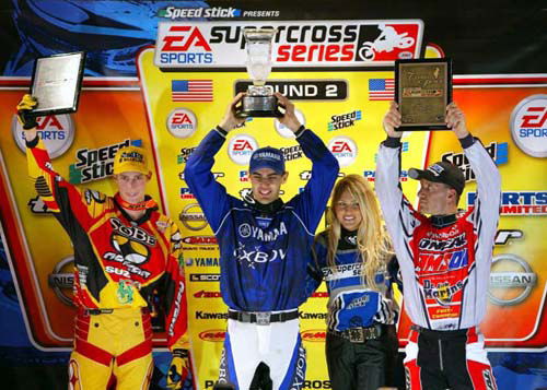 L&M Yamaha riders press ahead.