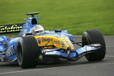 Sainz drives Renault F1 car - and loves it.