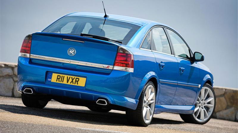 Vauxhall confirms Vectra for '07.