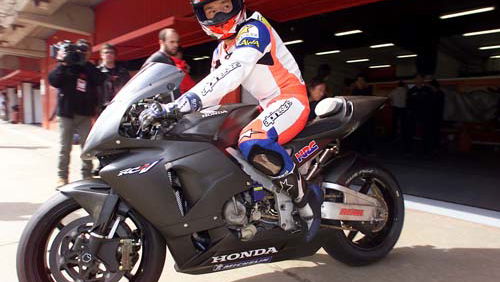 Four-strokes are go!