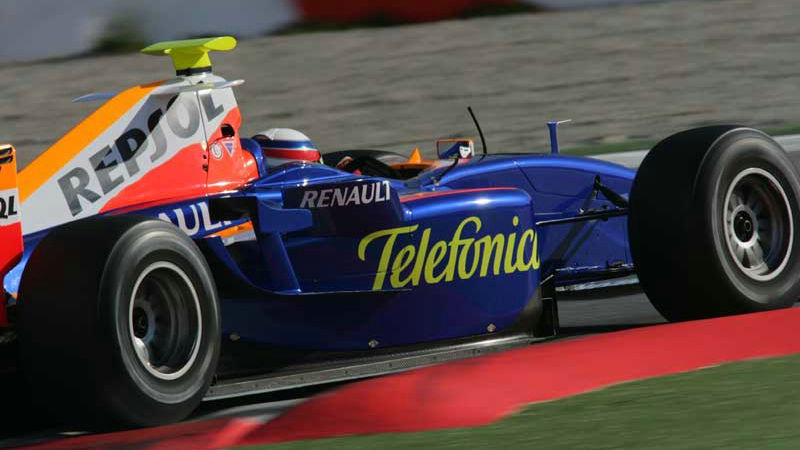 Barcelona 2007: Safety first hands win to Senna.
