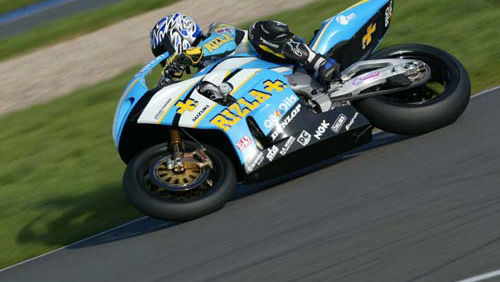 Reynolds puts Suzuki on the podium.