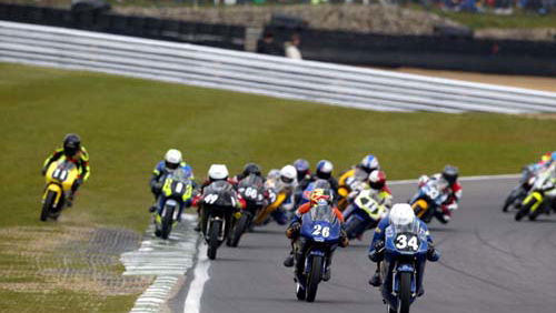 Superteen Champ impresses at first test.
