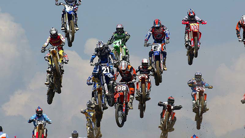 Kiwis win 2002 Oceania Motocross.