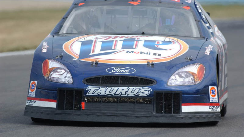 Carter named crew chief for Wallace.