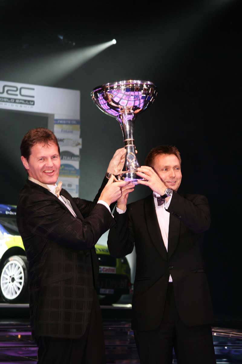 Show cancelled as mark of respect to McRae.