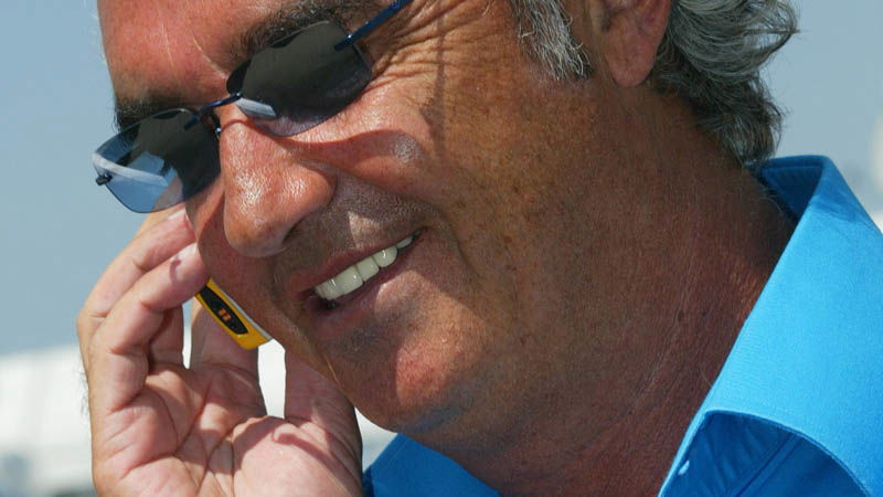 Renault announces Telefonica sponsorship.