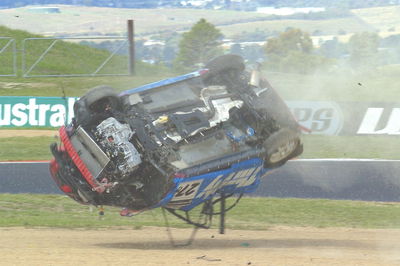 Huge accident hits Bathurst 12 Hour.