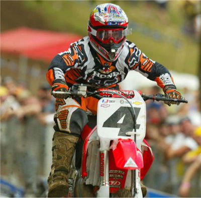 Stewart crowned 2002 US 125 champion.