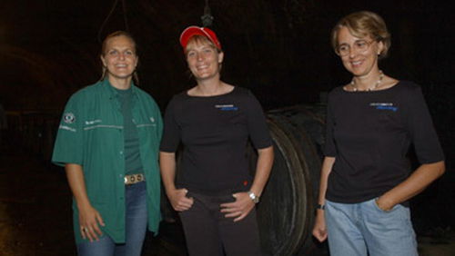 Rendezvous of three leading ladies.