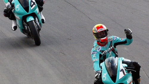 Foggy Petronas breaks cover at Donington.