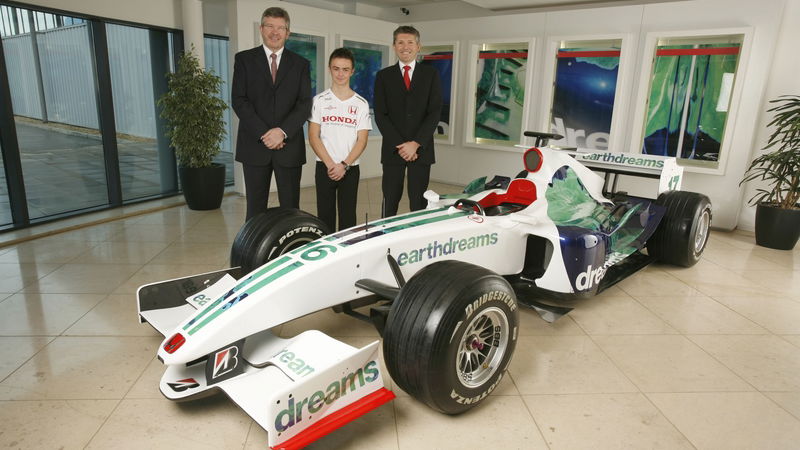 Honda signs young karter.