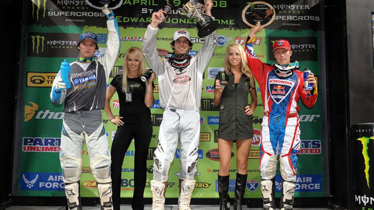 Windham victory tightens title chase.