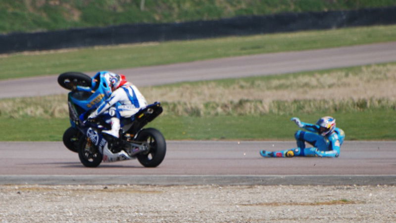 PICTURES: Sykes, Haslam, Harris crash.