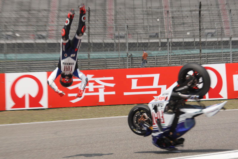 <I>Crash.net</I> review: Lorenzo's biography.