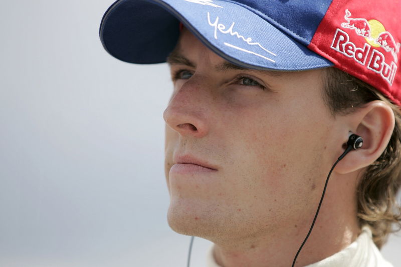 GP2 reveals '09 calendar, teams.
