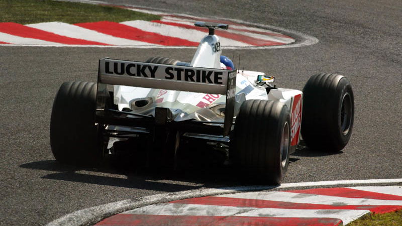 Button makes testing debut with BAR.