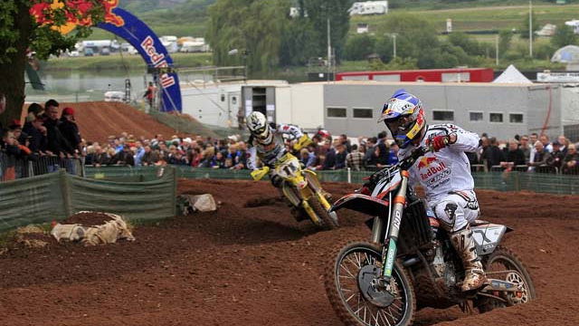 Barragan breaks duck at Mallory Park.