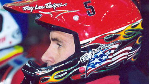 Hancock takes final 2002 GP in Sydney.