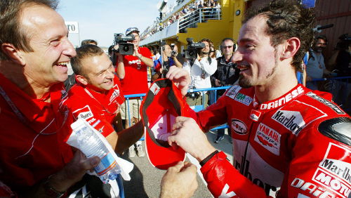 Perfect goodbye gift from Biaggi to Yamaha.