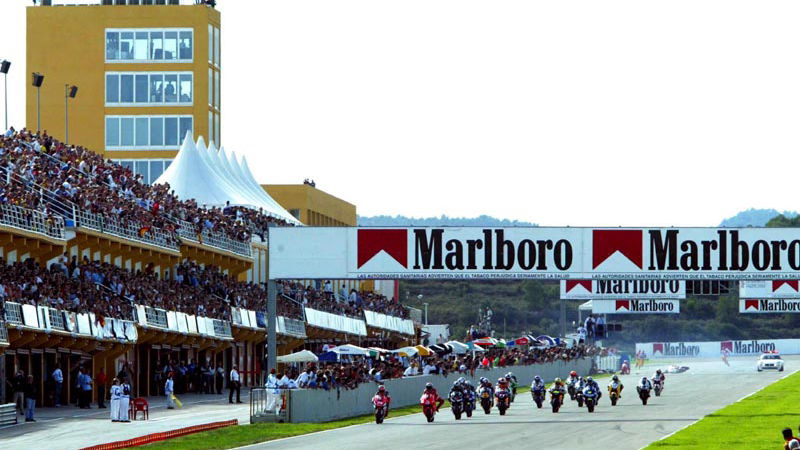 Checa, Cardoso unhurt in massive start-line shunt.