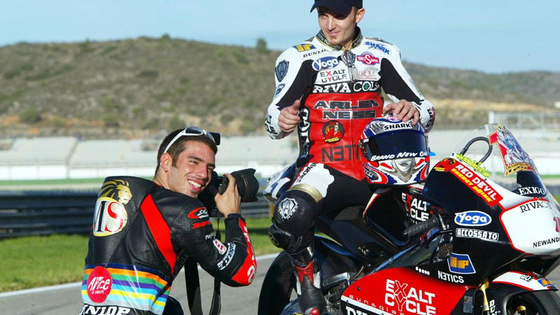 MotoGP sticker album and trading cards for 2003!