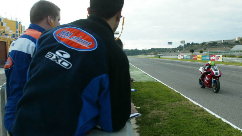 Walker smashes Almeria lap record.
