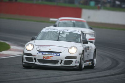 SCC: Lawson seeks to maintain lead at Silverstone.