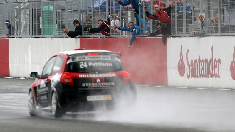 Clio Cup: Pattison takes first win.